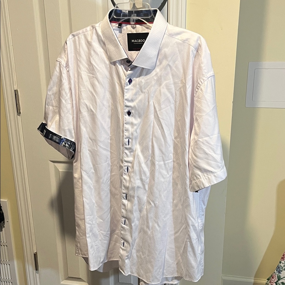 MACEOO
Men's Casual White Button Down Shirt
NWOT